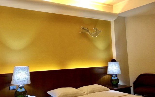 Krungsri River Hotel