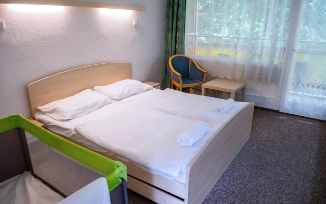 CE Napfény Hotel