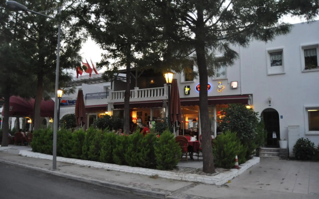 Serhan Hotel