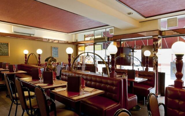 Hôtel restaurant Le Cheval Rouge