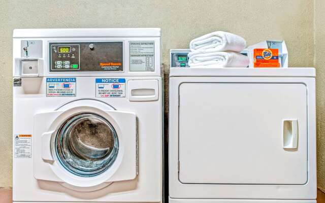 Baymont by Wyndham McDonough