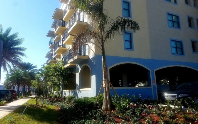 Vistalmar Two Bedroom Deluxe Apartment