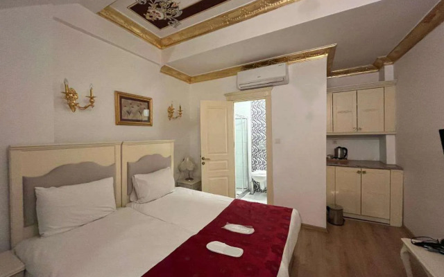 Saffron Hotel Old City