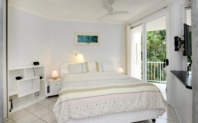 Golden Sands Beachfront Apartment Resort