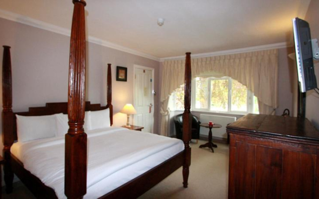 Weir View House