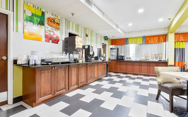 Quality Inn Prattville I-65