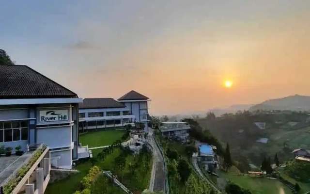 River Hill Tawangmangu