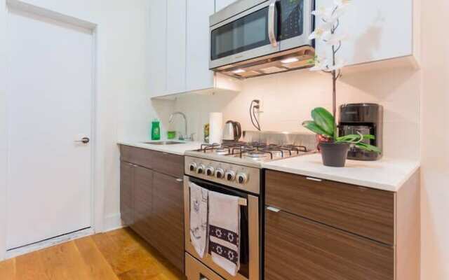 Beautiful 1 Bedroom Apartment