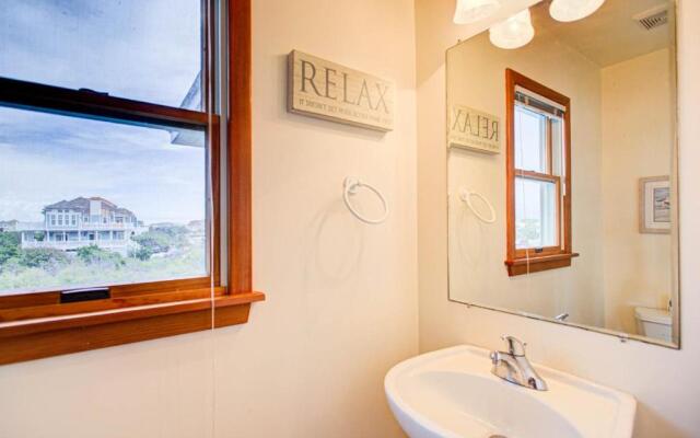 1240 Whale Song I Ocean View