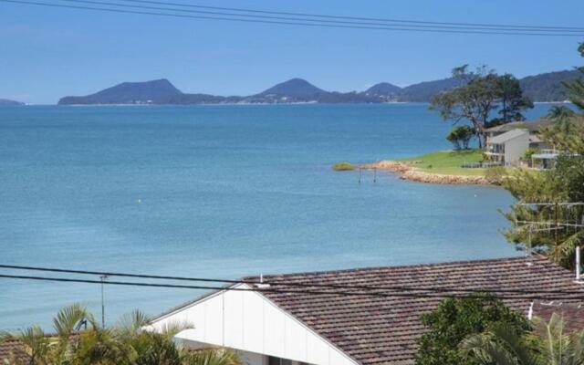 Soldiers Point Road, 50