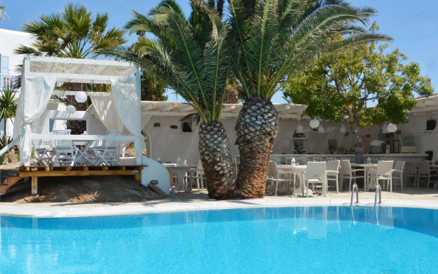 Zephyros Hotel