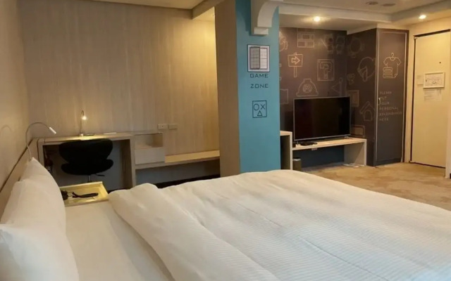 Yomi Hotel - MRT Shuanglian Station
