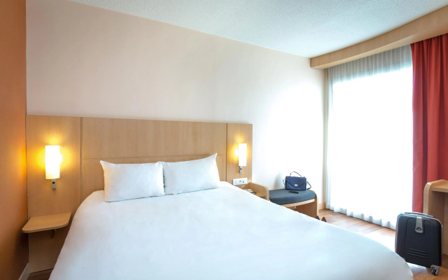 ibis Cavaillon Portes du Luberon