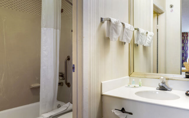 Quality Inn Atlanta Northlake