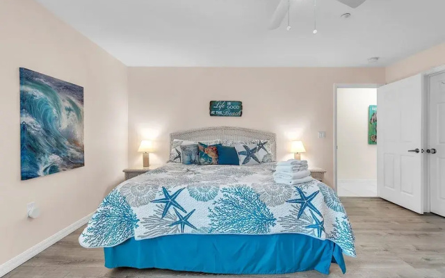 Captain's Cove #203