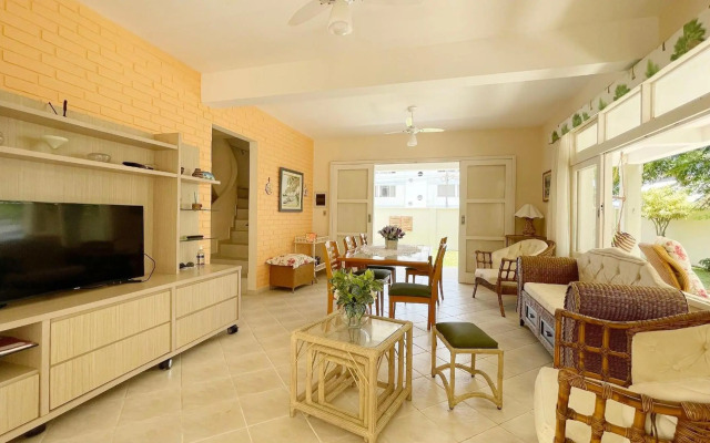 Maravilhoso Sobrado com Vista para o Mar