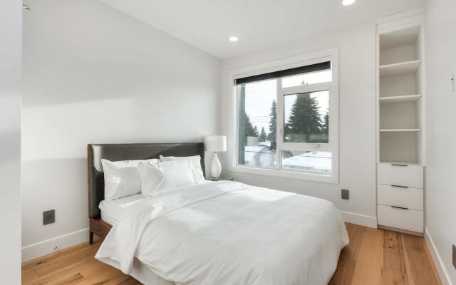 New Luxury Townhome 29
