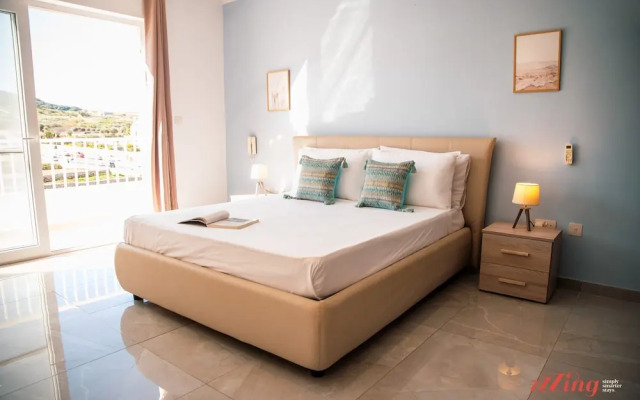 Seafront Penthouse With Unobstructed Sea Views