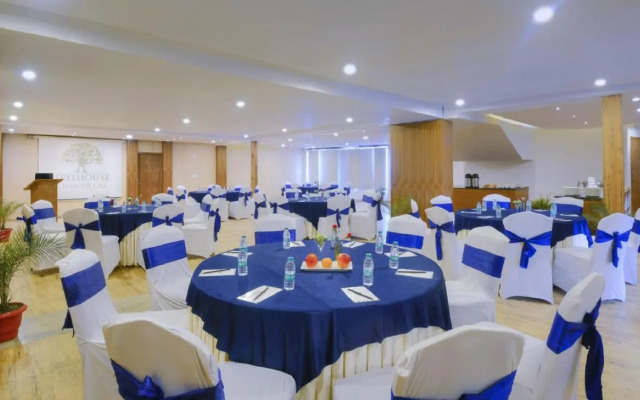 TreeHouse Chail Villas