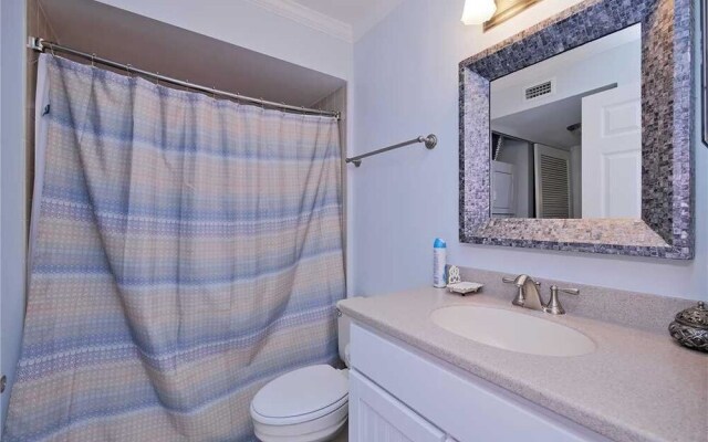 Hibiscus 201D - Two Bedroom Condo