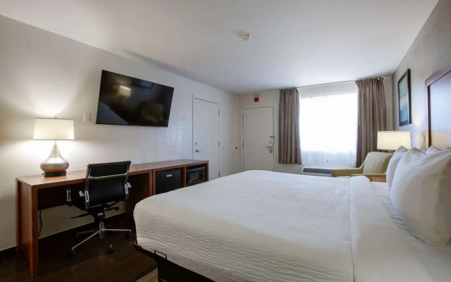 The Hotel Serene Glendale Peoria, Surestay Collection by BW