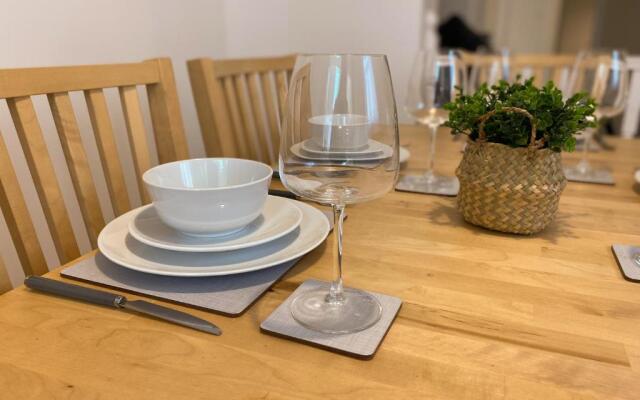 Beautifully furnished 4 bedroom house