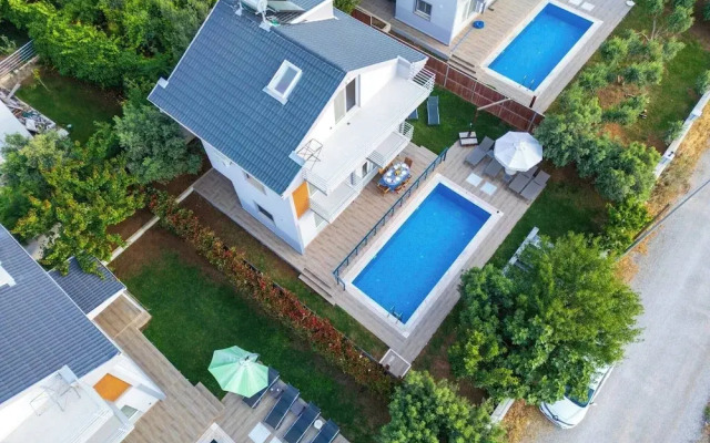 Ölüdeniz Plajına Yakın 3 Yatak Odalı Villa