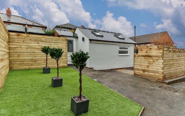 Luxury Spacious Pad with Games Room