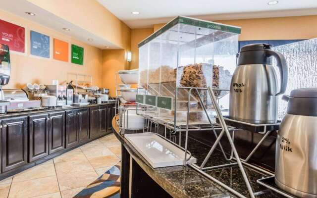Comfort Suites Pell City I-20 exit 158