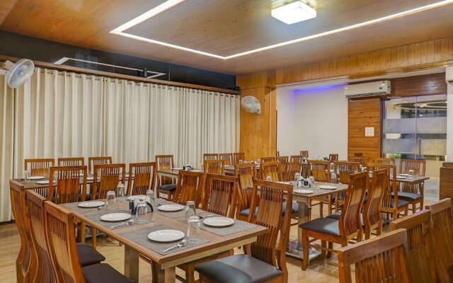 Treebo Hotel Shivas