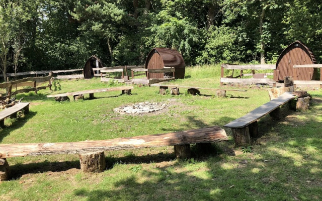 Edinburgh Cabin Camping