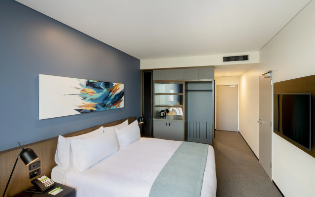 Holiday Inn Sydney St Marys by IHG – Guest Rooms – Sydney