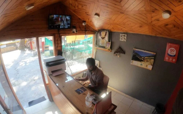 The Brooks, Manali