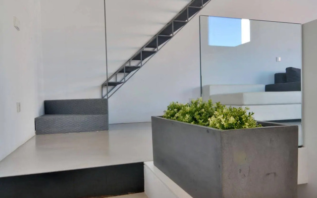 Lonja Suites Apartments