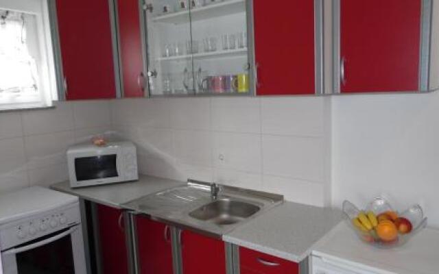 Sara Apartments