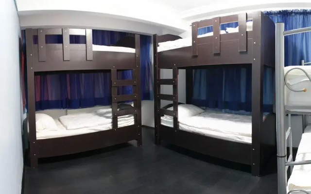 Rengarenk Hostel & Pension