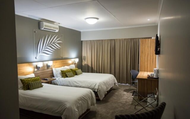 Palm Lodge