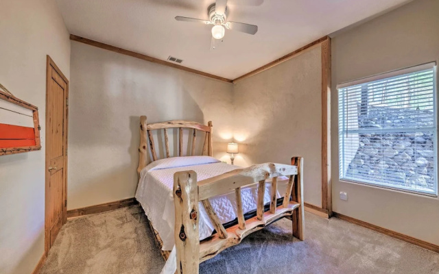 Stunning Ruidoso Cabin w/ Private Hot Tub!