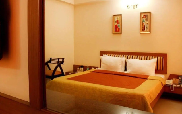 OYO Premium Banashankari Metro Station