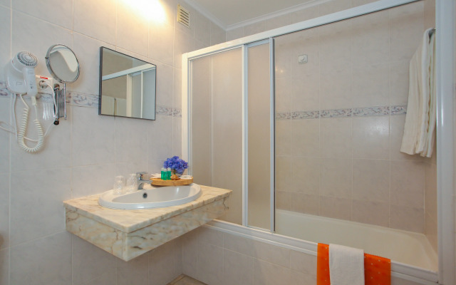 Aparthotel Barracuda