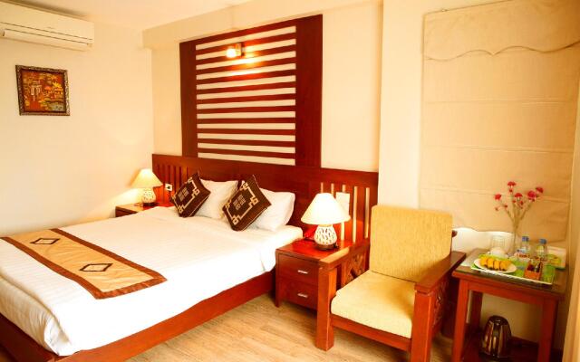Golden Land Hotel