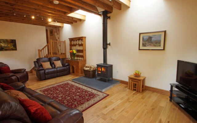 Holiday Home Pen Y Coed