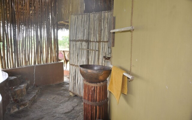 Cadjan Earth eco lodge