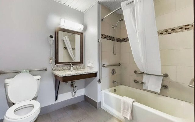 Rodeway Inn Savannah