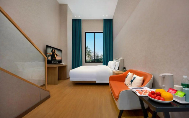 Renhe Hotel (Panzhihua Renhe Square High-speed Railway Station)