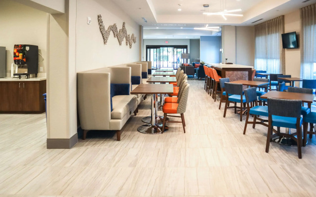 Comfort Suites Gainesville near University