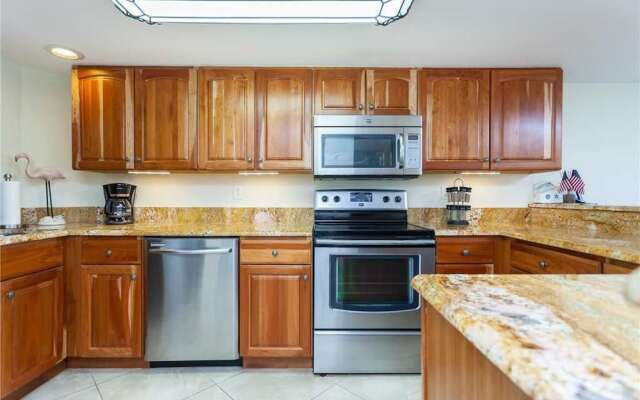 Shores Club 905 - Two Bedroom Condo