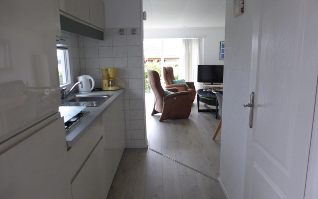 Nice chalet in Lathum with terrace