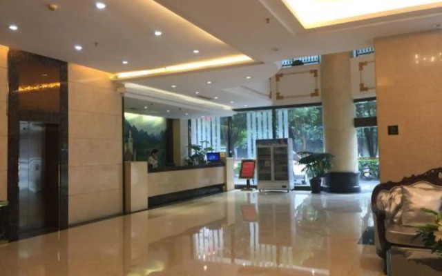 Prince Hotel