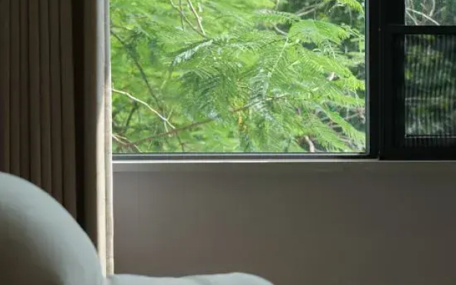 G Joyful Chujian Hotel (Xishuangbanna Jinghong Manting Park Zongfo Temple)